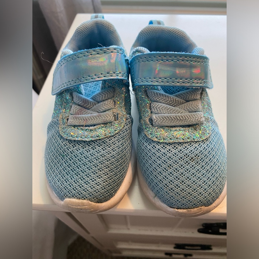 Toddler tennis shoe size 7